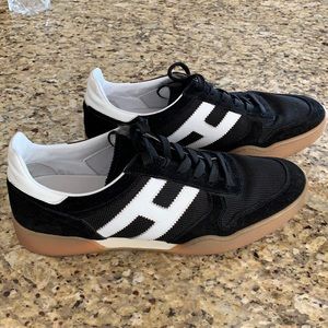 Hogan men’s black SUEDE SNEAKERS 10.5 uk/ 11.5 us